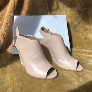 Ann Taylor wedge NIB 8 tan & black leather